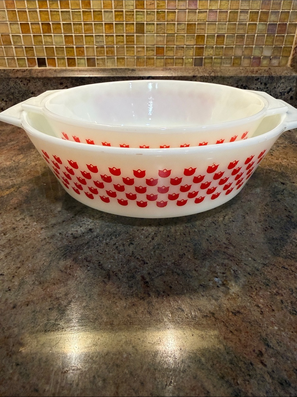 PYREX Vintage JAJ England Rare “Red Tulips” Casserole Dish Set 1970s